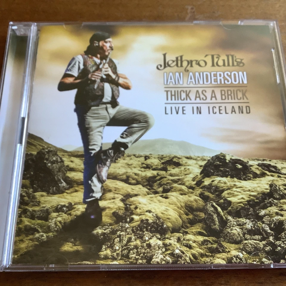 JETHRO TULLS IAN ANDERSON THICK AS A BRICK  LIVE IN ICELAND 2XCD SET NEW. M1 Foto 1 de 2