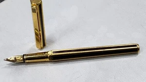 CARAN DACHE SECHSECKIG 18K GOLD LACK FÜLLSTIFT - Bild 1 von 17