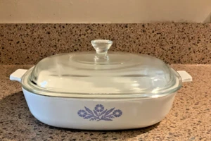 Vintage Corning Ware Blue Cornflower BCF 9" A-26 Casserole with Lid P-9-C-1 - Picture 1 of 9