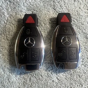 2 MERCEDES BENZ OEM GENUINE 4 BUTTON REMOTE SMART KEY FOB GLK GL C CL E S SL - Picture 1 of 12