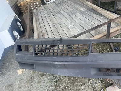 83-88 CUBIERTA PARACHOQUES DELANTERO MONTE CARLO SS NOS ORIGINAL GM 16502362 NUEVO Foto 1 de 4