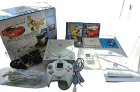 Sega Dreamcast HKT-3030 Console including Ultimate Pack sleeve PAL UK