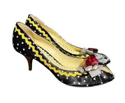 Zapatos de tacón de gatito BB negros blancos adornados a lunares punta abierta EE. UU. 7 UE 38 Italia Foto 1 de 4