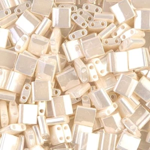 Miyuki Tila 2-Hole Square Beads 5mm Antique Ivory Pearl Ceylon MBTL-592 - Picture 1 of 2
