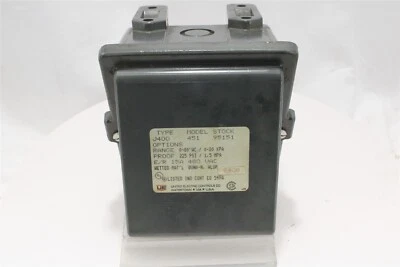 Interruptor de presión United Electric J400-451 | SPDT | 0–80" WC | 15A | NEMA 4X Foto 1 de 4