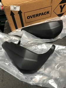 Bark Busters Black Handguards Genuine Triumph Scrambler 400X TA321205 TA321206 - Picture 1 of 8