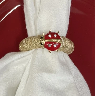 Juego de 6 Anillos Servilleteros Tono Dorado Dama Insecto Brillante Anillo Dorado Ladybug Hecho a Mano Foto 1 de 4