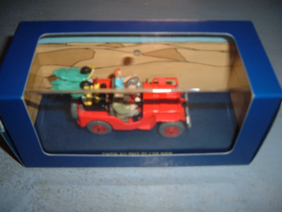 VOITURE TINTIN NEUVE LA JEEP ROUGE DE LA COUVERTURE AU PAYS DE L'OR NOIR N° 44 - Photo 1/1
