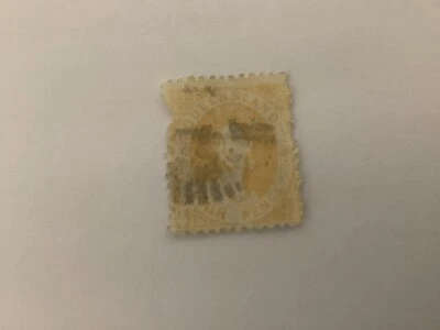 Queensland 1860-81 4d Amarillo Chalon usado nick en el lado Foto 1 de 2