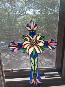 Franklin Mint Genuine Stained Glass Purity of Love Lily Flower Cross Suncatcher - Picture 1 of 15
