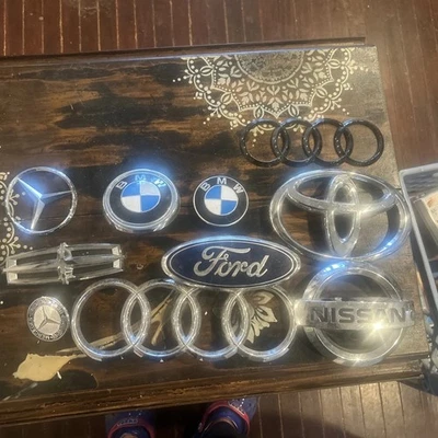 Lote de emblemas de coche insignia Mercedes BMW Audi Ford Nissan Toyota Foto 1 de 4
