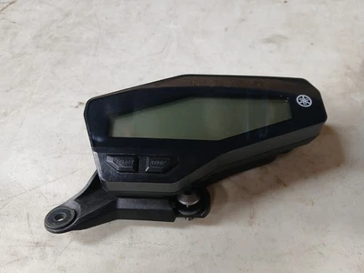 14-16 YAMAHA FZ09 SPEEDO TACH GAUGES DISPLAY CLUSTER SPEEDOMETER TACHOMETER 19K - Image 1 of 4