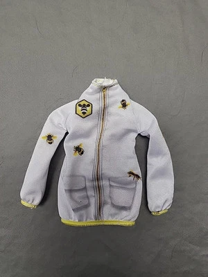 Barbie Beekeeper 2017 Mattel #FRM17 muñeca Barbie Bee Keeper camisa blanca solamente Foto 1 de 2