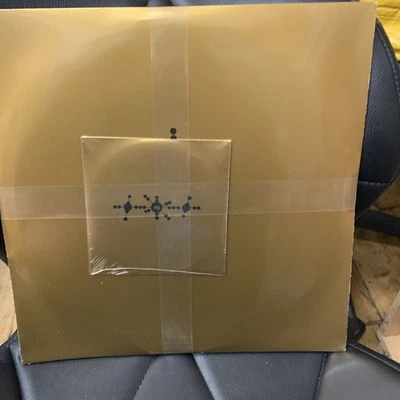 Box contents ! Jean-Michel Jarre  Electronica Deluxe 2 Vinyl . Please Read……. - Image 1 of 4