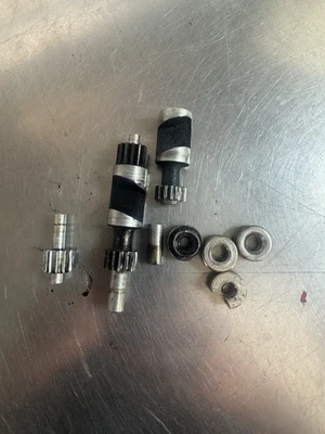 Motor KAWASAKI KX125 OEM KX 125 válvula de potencia válvulas de escape válvulas de potencia Foto 1 de 4