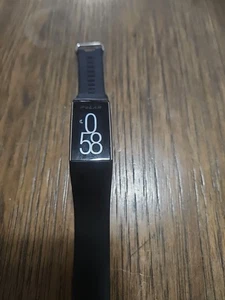Polar A360 Fitness Tracker - Picture 1 of 9