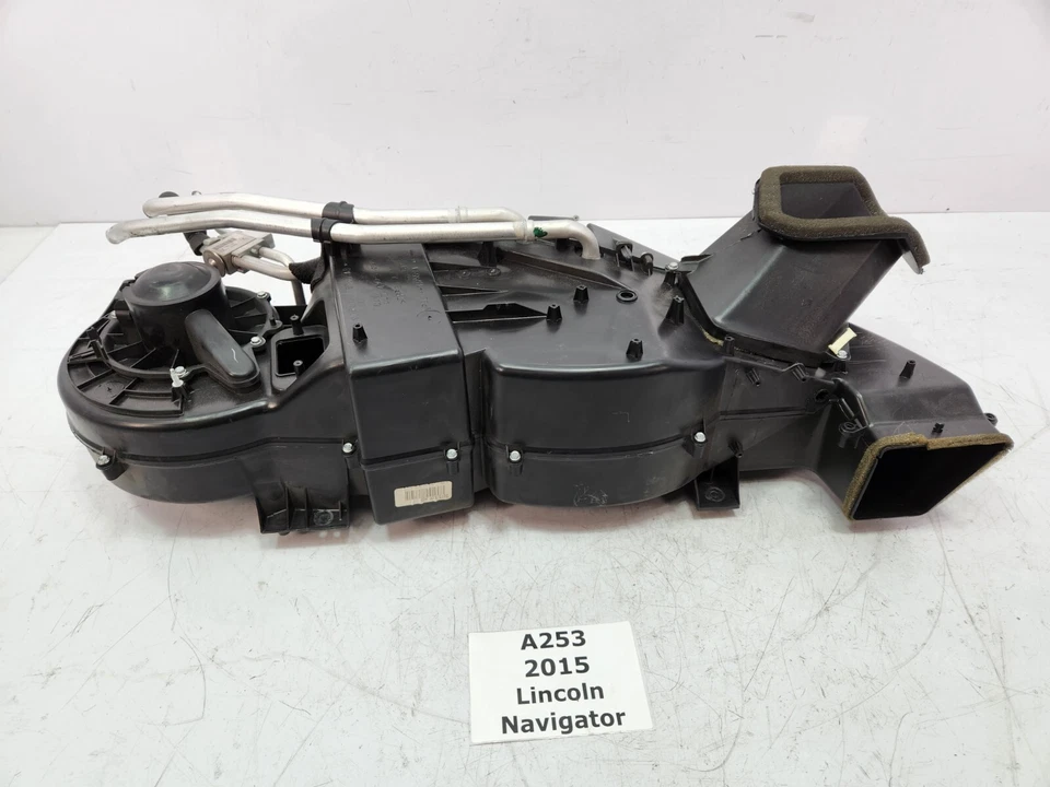 ✅ 2015-2017 OEM Lincoln Navigator AC Evaporator Housing HVAC Blower Assembly - Image 1 of 4