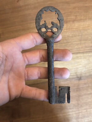 Clé & Clef & Fer Forgé & Ancien & Haute Époque & France - Photo 1/4