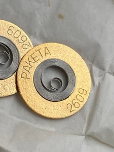 NUEVO DE LOTE PIEZAS RELOJ VINATAGE RAKETA РАКТЕТА 2609 RESORTE PRINCIPAL CCCR URSSR - Imagen 1 de 6