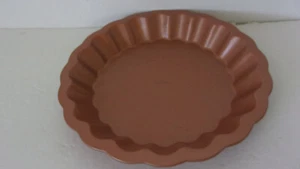 Plato de pastel Wilton aluminio cobretone 10 3/8" - Imagen 1 de 6
