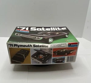 1984 Monogram '71 Satellite Plymouth 1/24 Car Plastic Model Kit 2213 incomplete - Picture 1 of 2