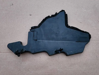 Placa protectora de agua Toyota Prius V 2012-2017 55734-47050, 5573447050 Foto 1 de 4