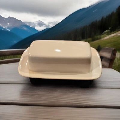 10 Strawberry Street Classic White Butter Dish 8 5/8 x 2 3/4" - Image 1 of 4