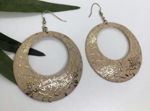 Beautiful Large Ethnic Nude Pink Sari Print Round Dangle Drop Earrings. - Picture 1 of 8