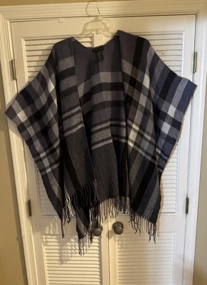 Xale feminino tamanho único Banana Republic Karen xadrez cinza capa quimono sistema operacional - Imagem 1 de 4