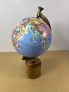 Vintage 16x9 Zoll drehender Schreibtisch geneigter Globus auf Holzständer gebraucht - Bild 1 von 19