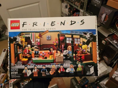 LEGO FRIENDS the TV Series Central Perk (21319) 1079 Pieces Retired Sealed [New] - Image 1 of 2