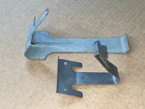 Corvette front fog turn marker signal light bracket 88 89 90 91 92 93 94 95 96 - Bild 1 von 2
