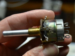 NEW Volume Control Audio Taper 20 Ohm On-Off Switch MOTOROLA  Potentiometer - Picture 1 of 15