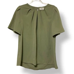 Willa Pleated Blouse AU 6 US 2 Khaki Green Work Top Crew Neck Short Sleeve - Picture 1 of 5