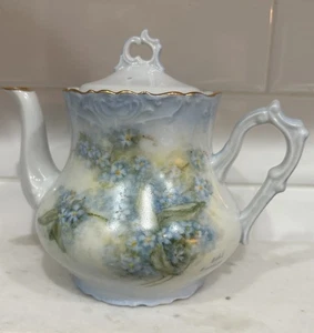 Tetera vintage pintada a mano Forget Me Not Flowers adorno dorado firmada - Imagen 1 de 10