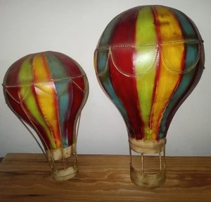 Juego de 2 globos aerostáticos de escultura de metal vintage de arte de pared de 17" y 14" - Imagen 1 de 1