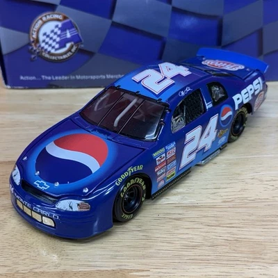 Action Racing Jeff Gordon #24 Pepsi 1999 Monte Carlo 1:24 Die-Cast Bank NASCAR Foto 1 de 4