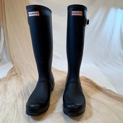 Hunter Women's Original Tall Rain Boots Black Pink (Matte) Size 8 - Image 1 of 4