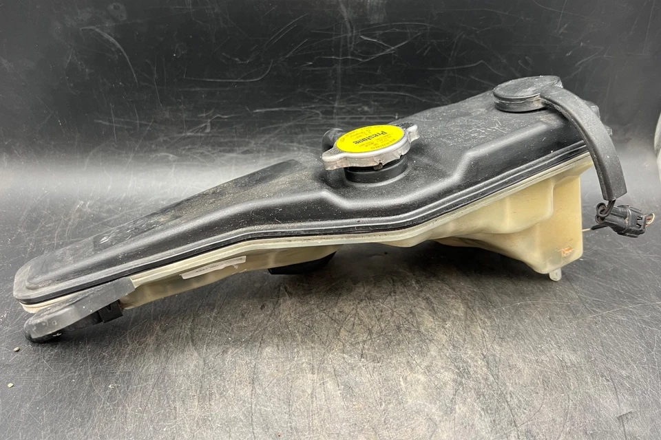 Conjunto de tanque de depósito de desbordamiento de refrigerante Denso Lexus LS400 1990-1994 OEM Foto 1 de 4
