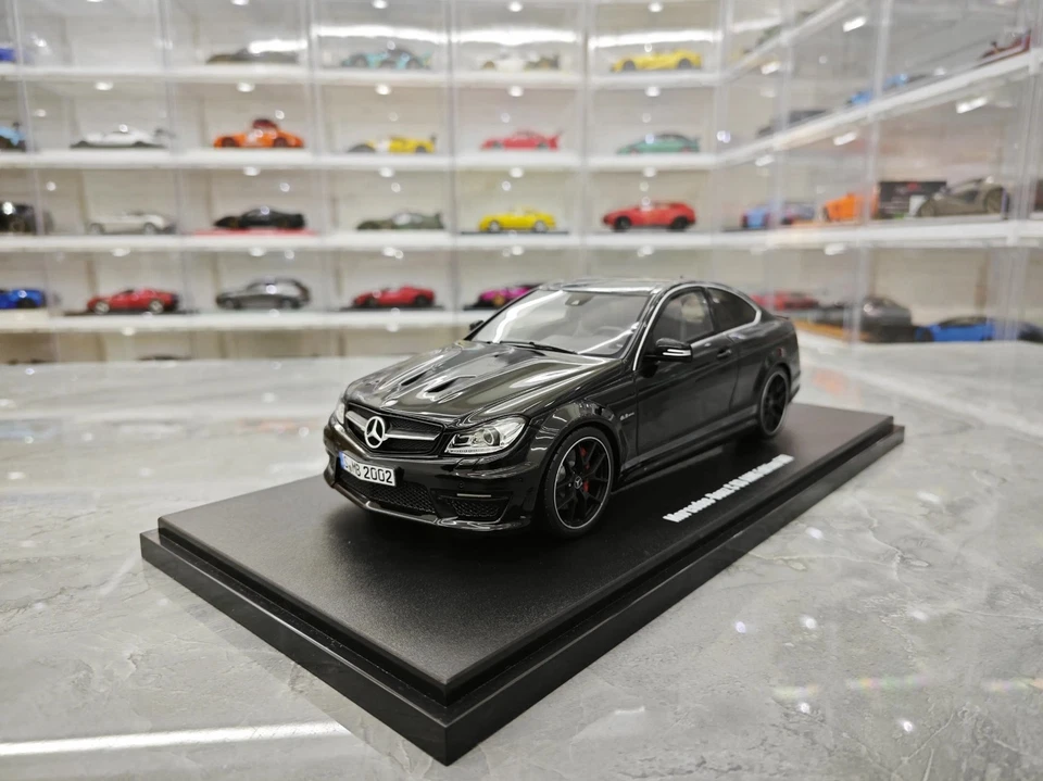 GT Spirit Mercedes Benz C63 W204 507AMG Car Model 1/18 - Image 1 of 4