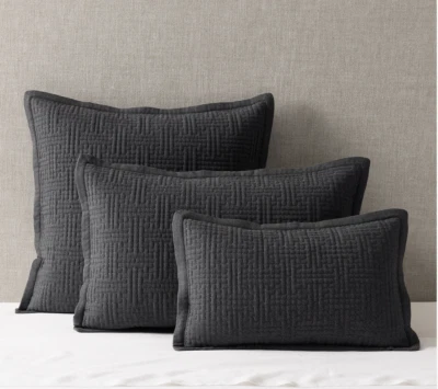 全新带标签 恢复硬件 GEOMETRIC PICKSTITCH CHARCOAL LUMBAR PILLOW SHAM — 第 1/4 张图片