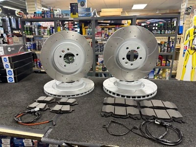 PER LAND ROVER RANGE ROVER SVR 5.0 DISCHI FRENO POSTERIORE ANTERIORE PASTIGLIE SCANALATE FORATE  - Immagine 1 di 3