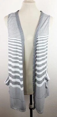 Colete Casual Aberto Feminino French Laundry Grande Longo Cinza Branco Bolsos Verão - Imagem 1 de 4