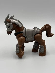 Fisher Price Imaginext Sir Angus cavallo corazzato 3" - Foto 1 di 4