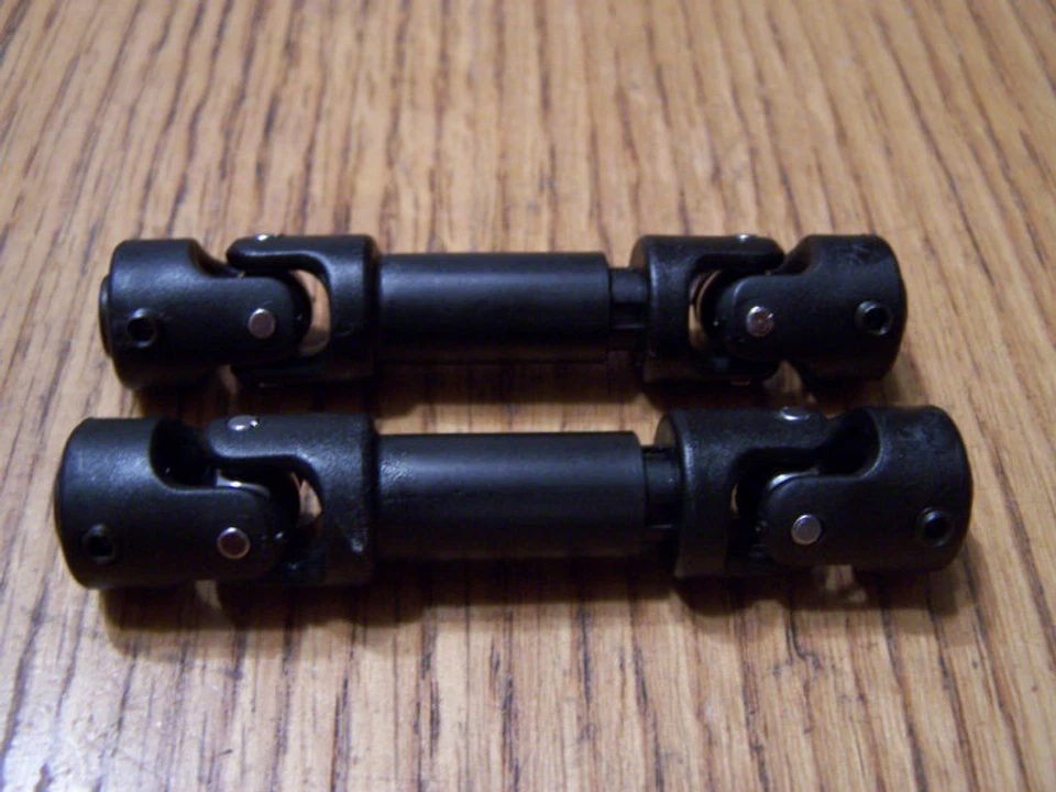 Fits Traxxas 4910 2.5 T-Maxx Center Drive Shafts Axles Driveshaft Set Screw Yoke - Image 1 of 1