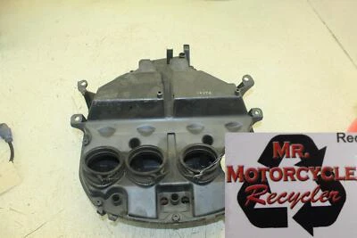 1997 年本田 CBR1100XX 原始设备制造商 Airbox 空气输入过滤器盒 C48D — 第 1/4 张图片