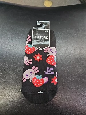 NUEVO CON ETIQUETAS Calcetines Axolotl Fresa Para Mujer Talla 9-11 No Show Hot Topic  Foto 1 de 4
