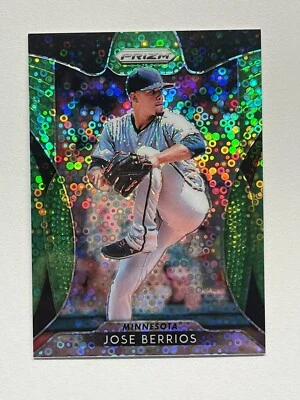2019 Panini Prizm Lime Green Donut Circle #175 Jose Berrios /199 Twins - Image 1 of 2