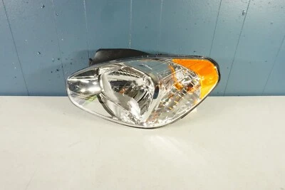 2006-2007-2008-2009-2010-2011 HYUNDAI ACCENT LEFT HEADLIGHT HALOGEN OEM - Изображение 1 из 4