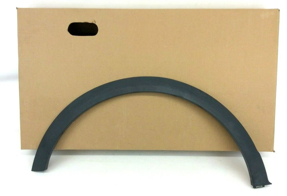 Moldura de moldura de rueda imprimada para pasajero trasero Chevrolet Captive Sport Saturn Vue OEM Foto 1 de 4